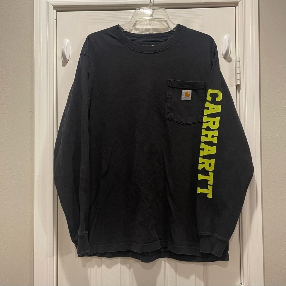 Carhartt Men's T Shirt Size Medium 100% Cotton Black Long Spell Out Sleeve Loose
